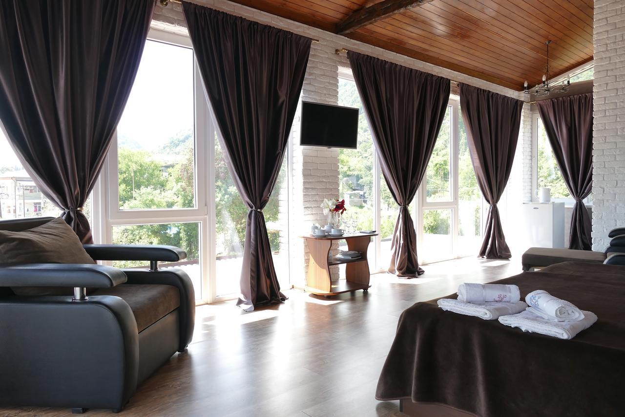 Hotel Phanakopi New Athos エクステリア 写真